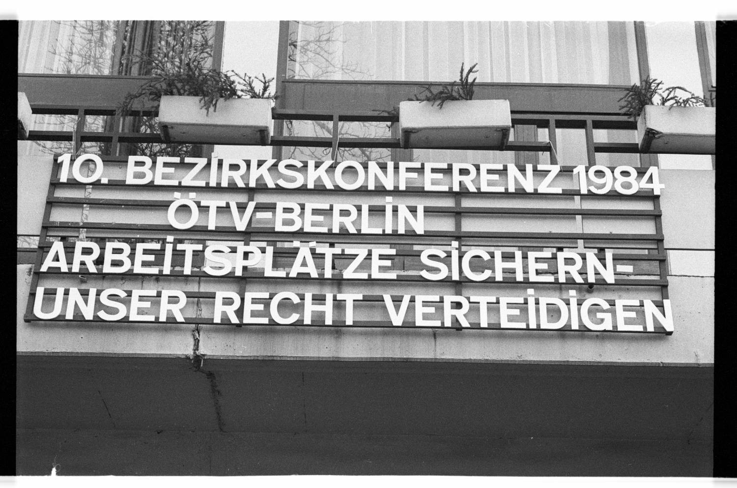 Kleinbildnegative: ÖTV-Bezirkskonferenz, Prälat Schöneberg, 1984 (Museen Tempelhof-Schöneberg/Jürgen Henschel RR-F)