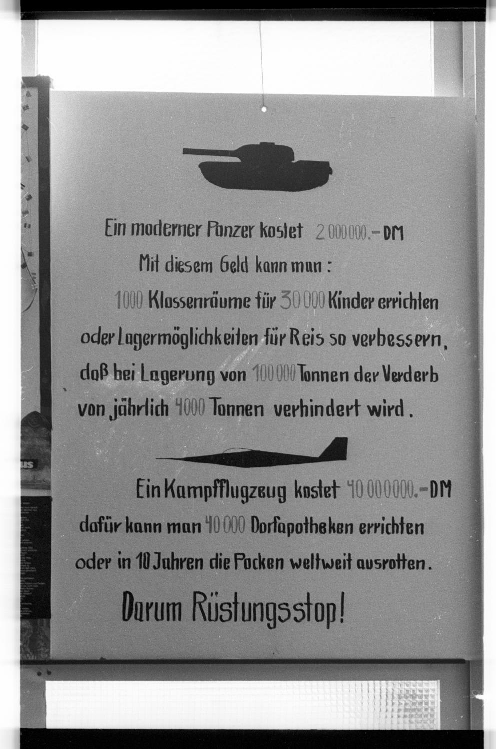 Kleinbildnegative: Ausstellung, FHSS, 1984 (Museen Tempelhof-Schöneberg/Jürgen Henschel RR-F)