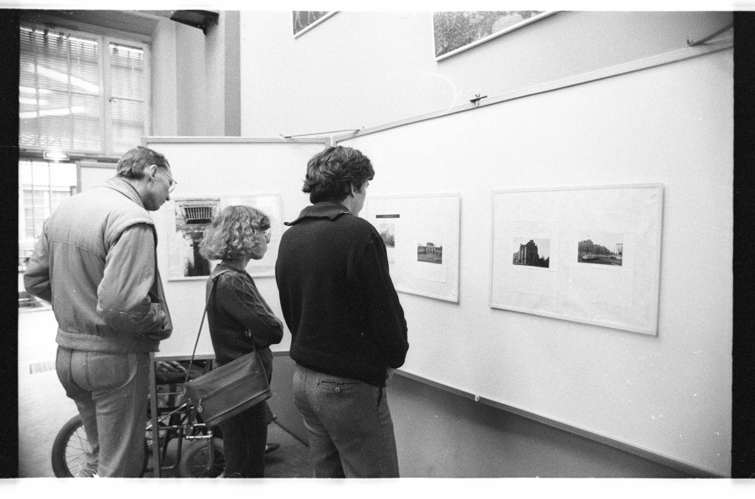 Kleinbildnegative: Ausstellung "Pallast: Leben und Widerstand zur Zeit des Nationalsozialismus in Schöneberg", 1983 (Museen Tempelhof-Schöneberg/Jürgen Henschel RR-F)