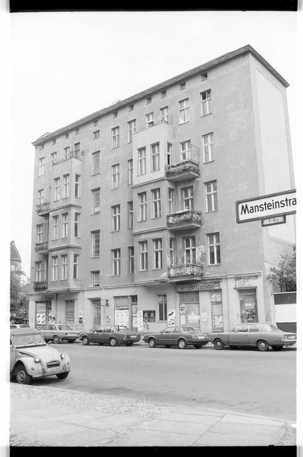 Kleinbildnegative: Besetztes Haus, Maaßenstraße 10, 1982 (Museen Tempelhof-Schöneberg/Jürgen Henschel RR-F)