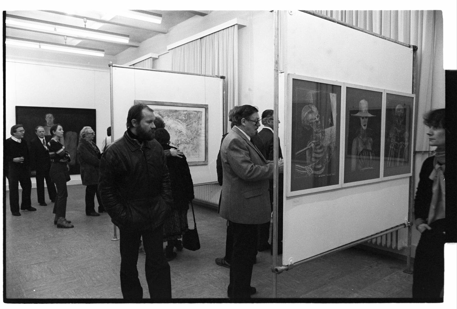Kleinbildnegative: Eröffnungsveranstaltung, Ausstellung "Schöneberger Künstler stellen aus", 1984 (Museen Tempelhof-Schöneberg/Jürgen Henschel RR-F)
