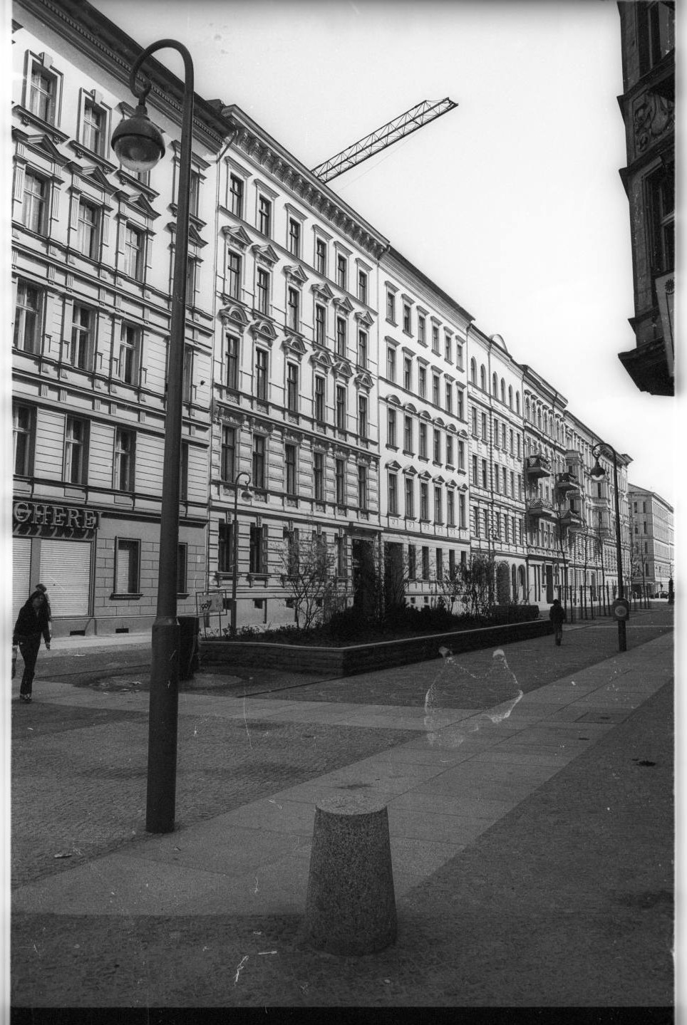 Kleinbildnegative: Fußgängerzone Nollendorfstraße, 1981 (Museen Tempelhof-Schöneberg/Jürgen Henschel RR-F)