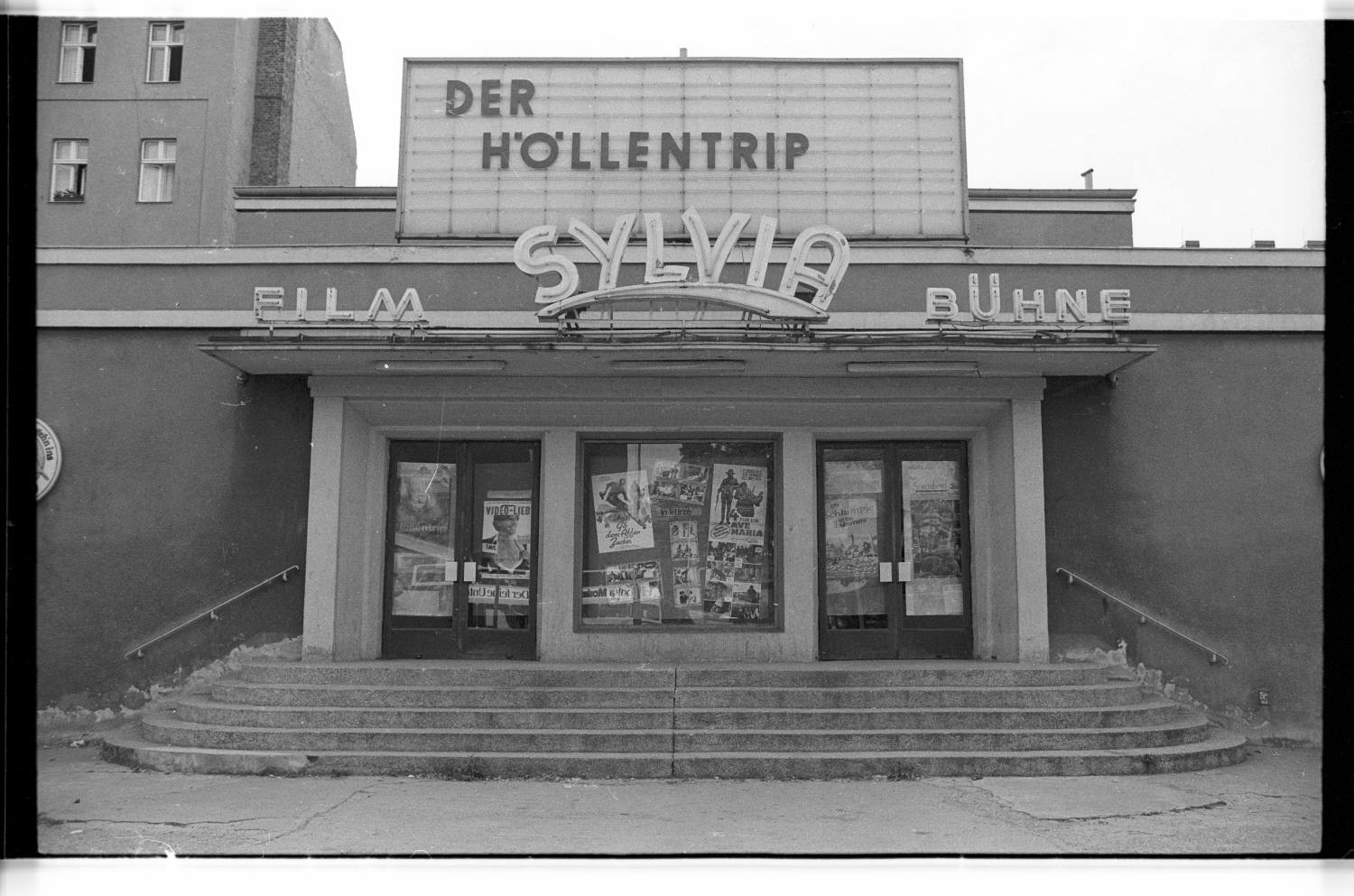 Kleinbildnegative: Kino "Sylvia", Hauptstr. 116, 1982 (Museen Tempelhof-Schöneberg/Jürgen Henschel RR-F)