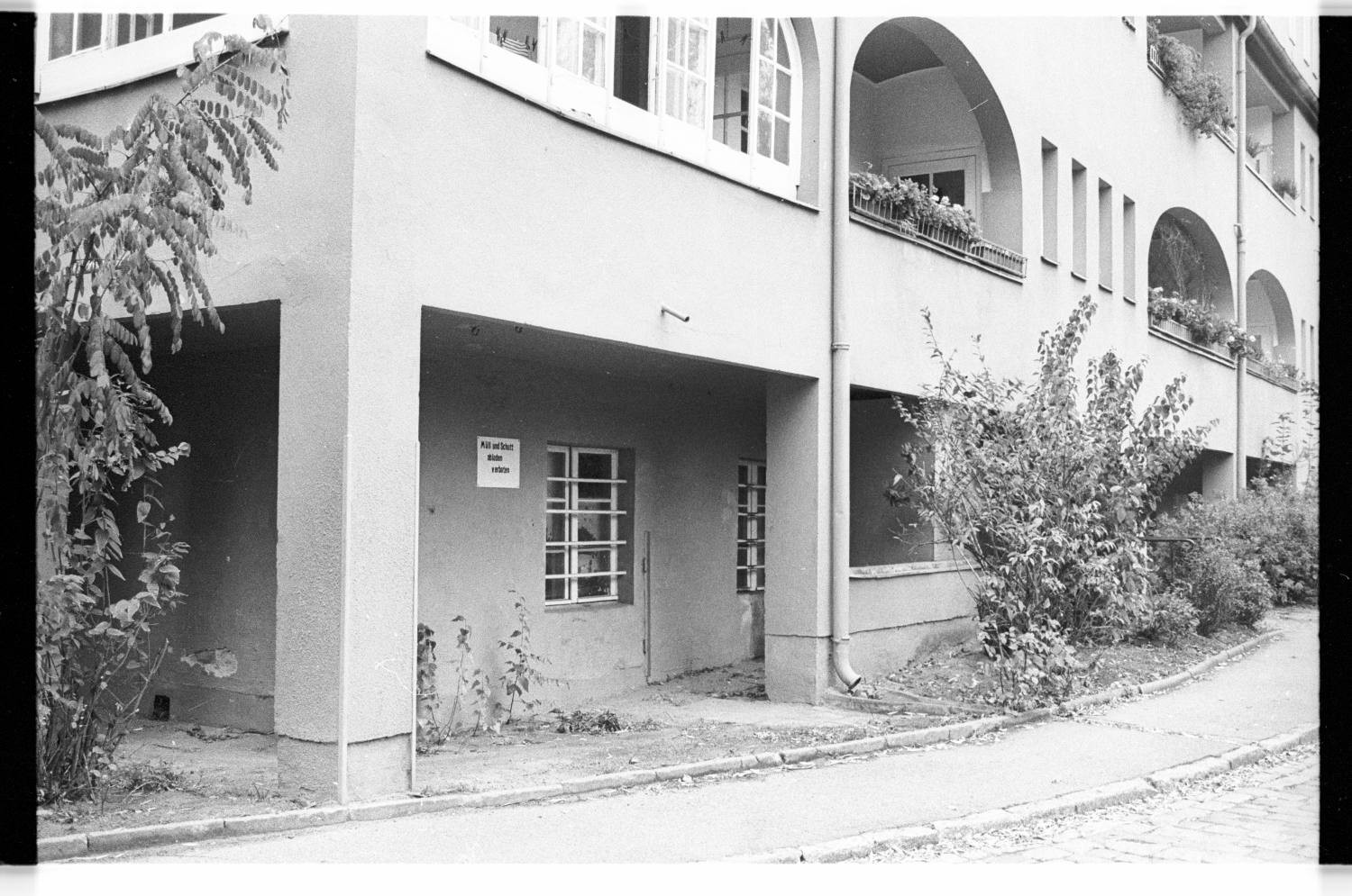 Kleinbildnegative: Wohnsiedlung "Lindenhof", 1983 (Museen Tempelhof-Schöneberg/Jürgen Henschel RR-F)