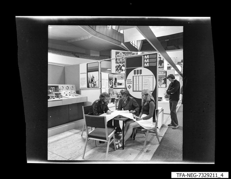 Messestand, Bild 4, Foto September 1973 (www.industriesalon.de CC BY-NC-SA)