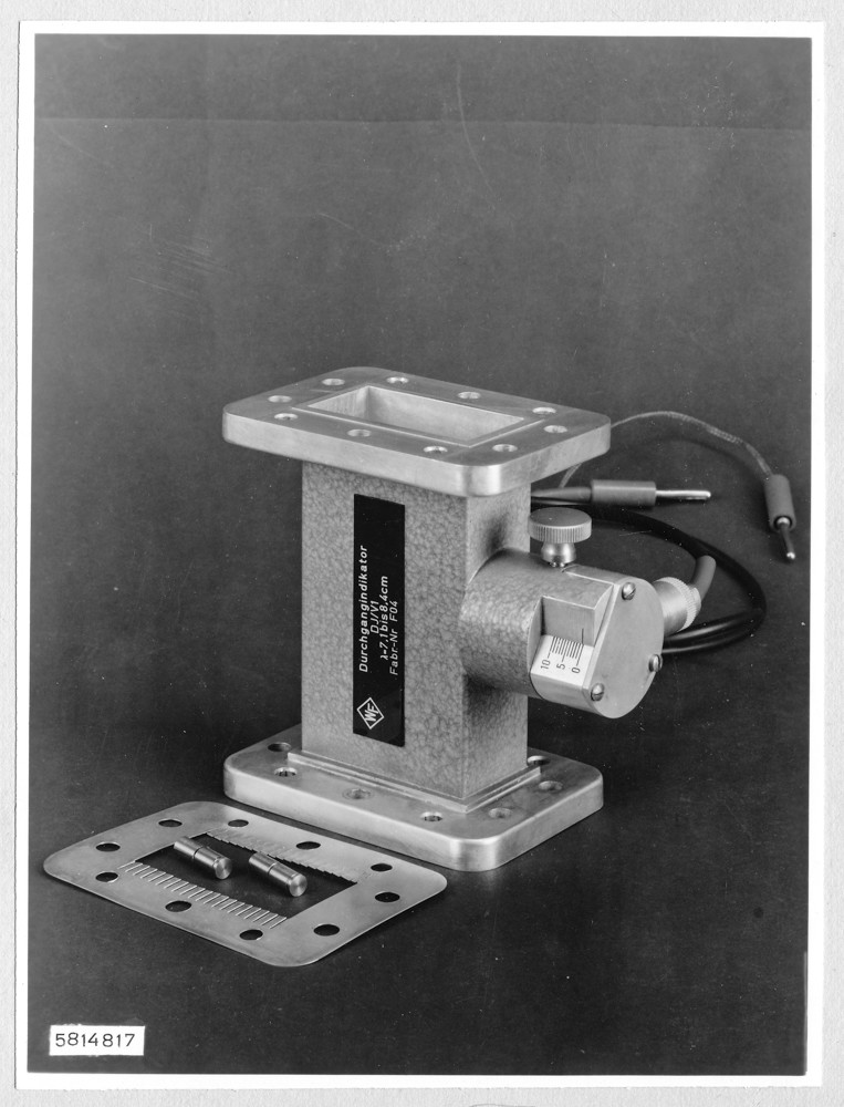 7,5 Zentimeter-Bauteile DI/V1; Foto, März 1958 (www.industriesalon.de CC BY-SA)
