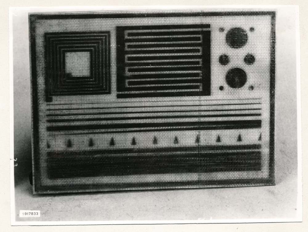 Anwendungen von gedruckten Schaltungen - Testmuster; Foto, 10. Januar 1959 (www.industriesalon.de CC BY-SA)