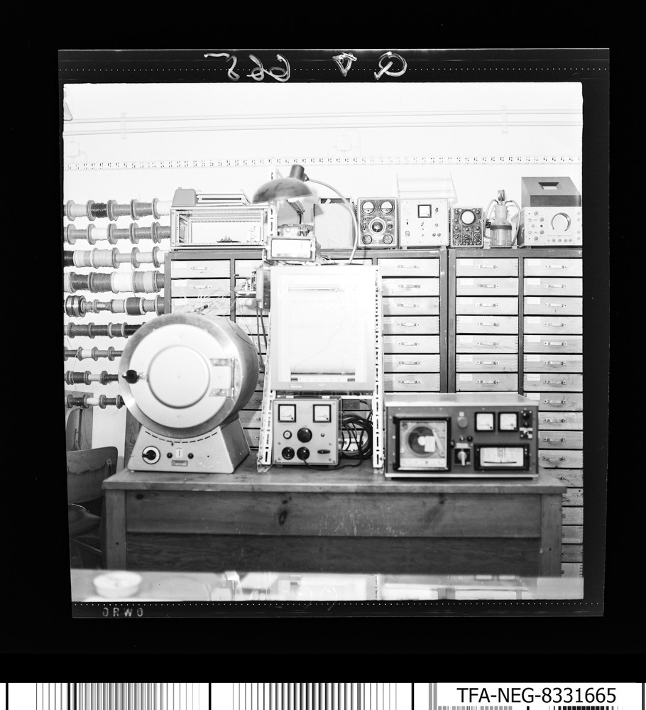 Paf techn. Herstellung, Geräte; Foto, 28. November 1983 (www.industriesalon.de CC BY-SA)