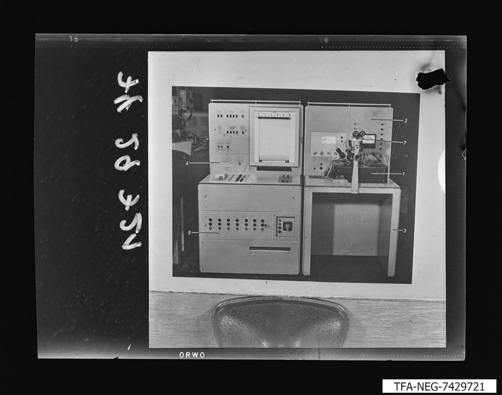 Repro: Diffusions-Profil-Messplatz, Bild 10; Foto, Juli 1974 (www.industriesalon.de CC BY-SA)