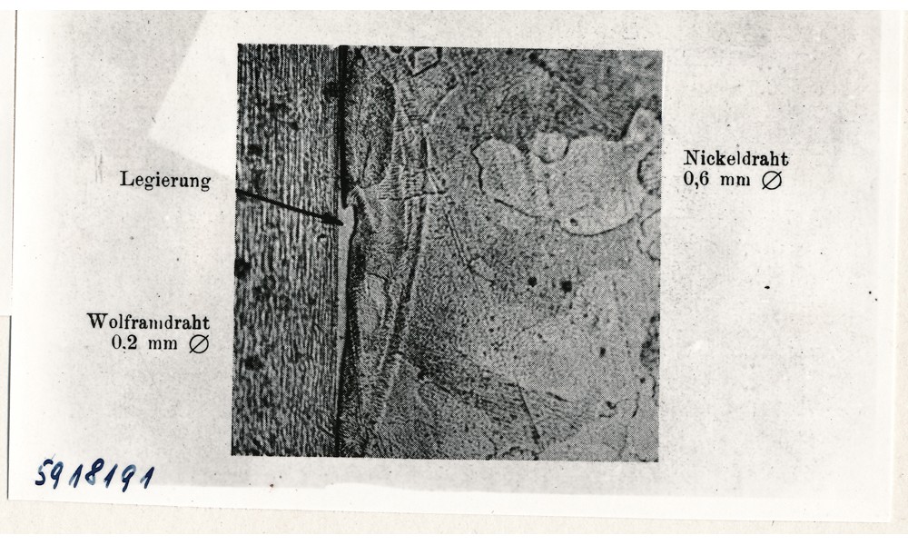 Repro Nickel Schweißung, Bild 2; Foto, 20. Mai 1959 (www.industriesalon.de CC BY-SA)