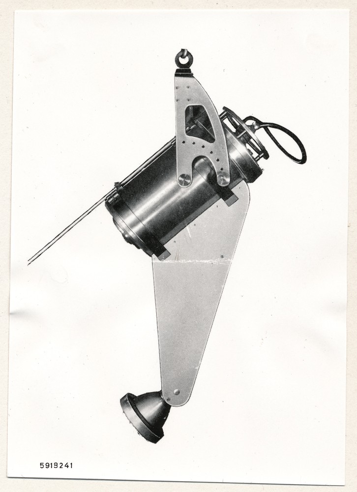 Repro Unterwasserkamera, Bild 2; Foto, 5. Juni 1959 (www.industriesalon.de CC BY-SA)