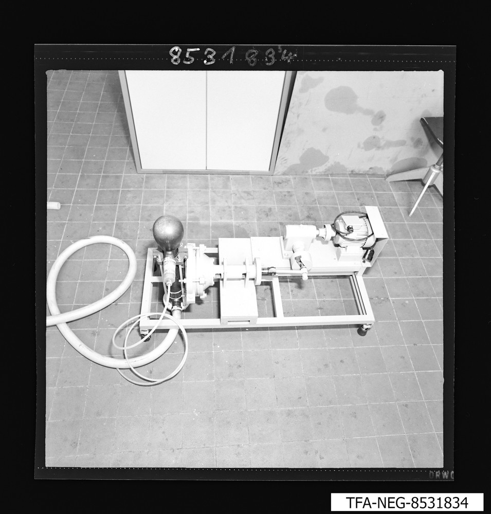 Säurepumpe; Foto, 1. Juni 1985 (www.industriesalon.de CC BY-SA)