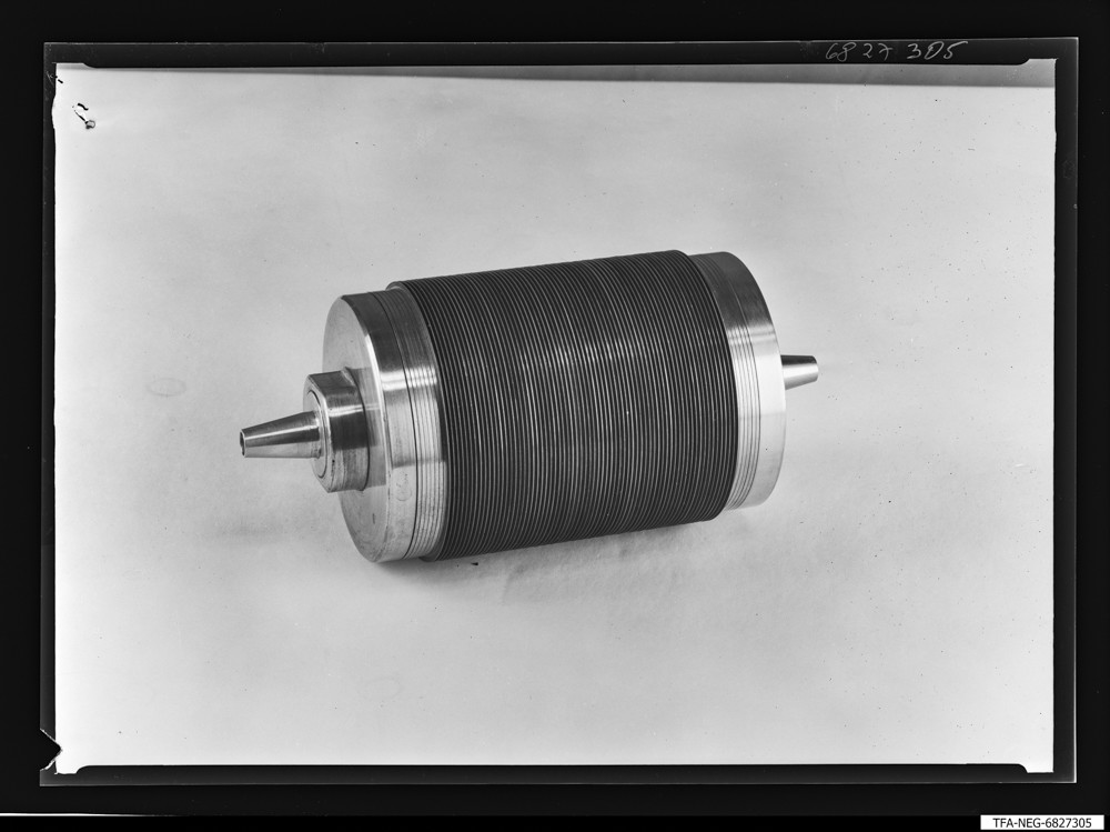 Schneidtrommel für Diode; Foto, Oktober 1968 (www.industriesalon.de CC BY-SA)