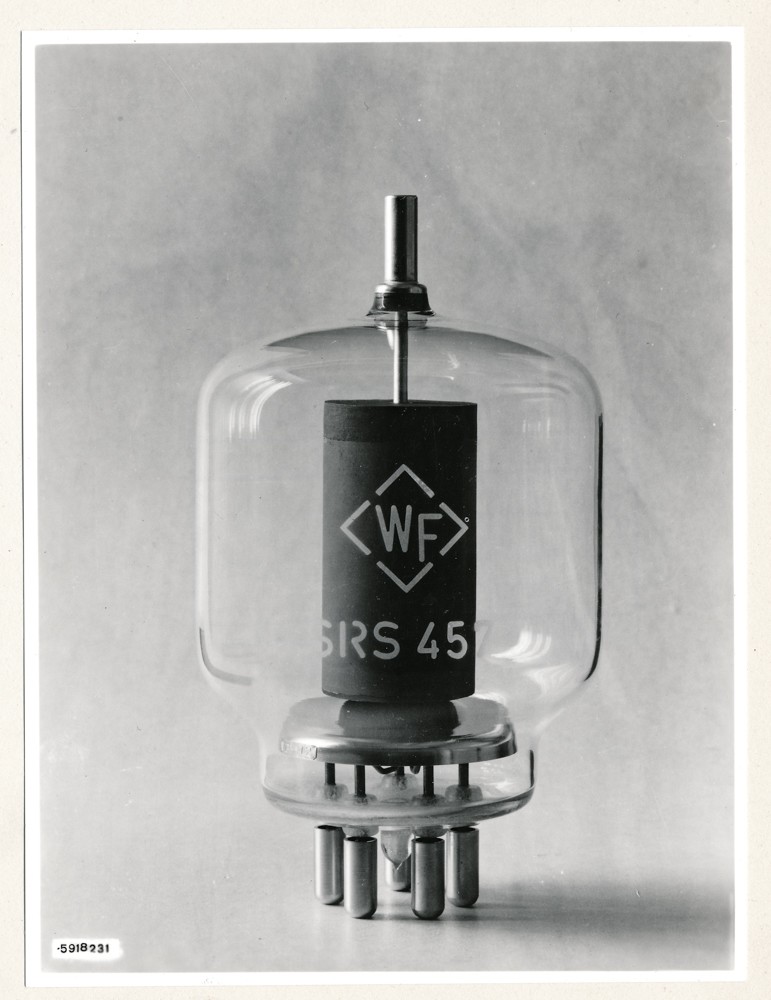 SRS457 mit Maßstab; Foto, 1. Juni 1959 (www.industriesalon.de CC BY-SA)