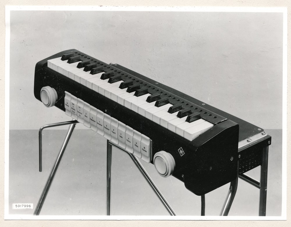 Vocata Orgel, Teilansicht, Bild 2; Foto, 23. Februar 1959 (www.industriesalon.de CC BY-SA)