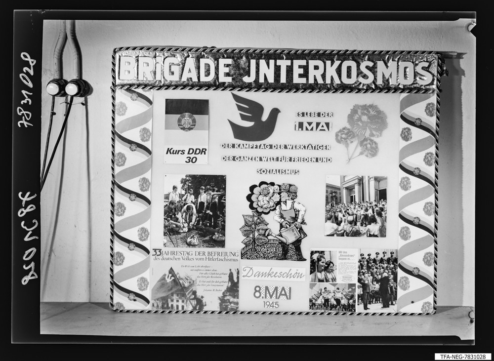Wandzeitung der Brigade Interkosmos; Foto, Juni 1978 (www.industriesalon.de CC BY-SA)