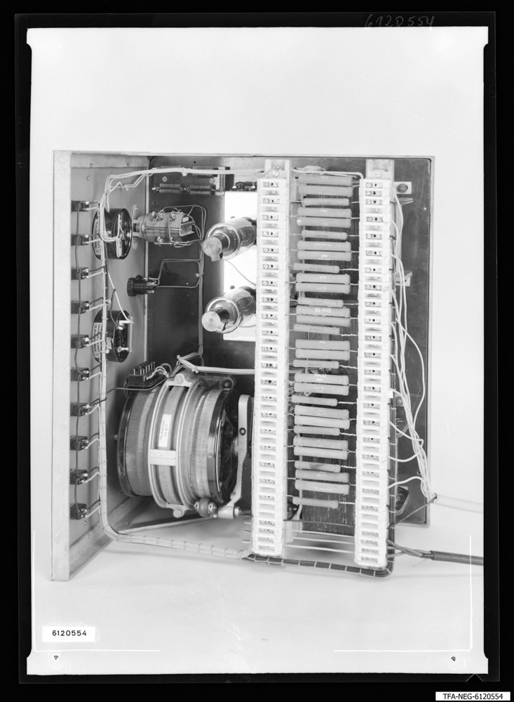Findbucheintrag: Automatische Pumpanlagen, Einschub Bild 4; Foto, Oktober 1961 (www.industriesalon.de CC BY-SA)