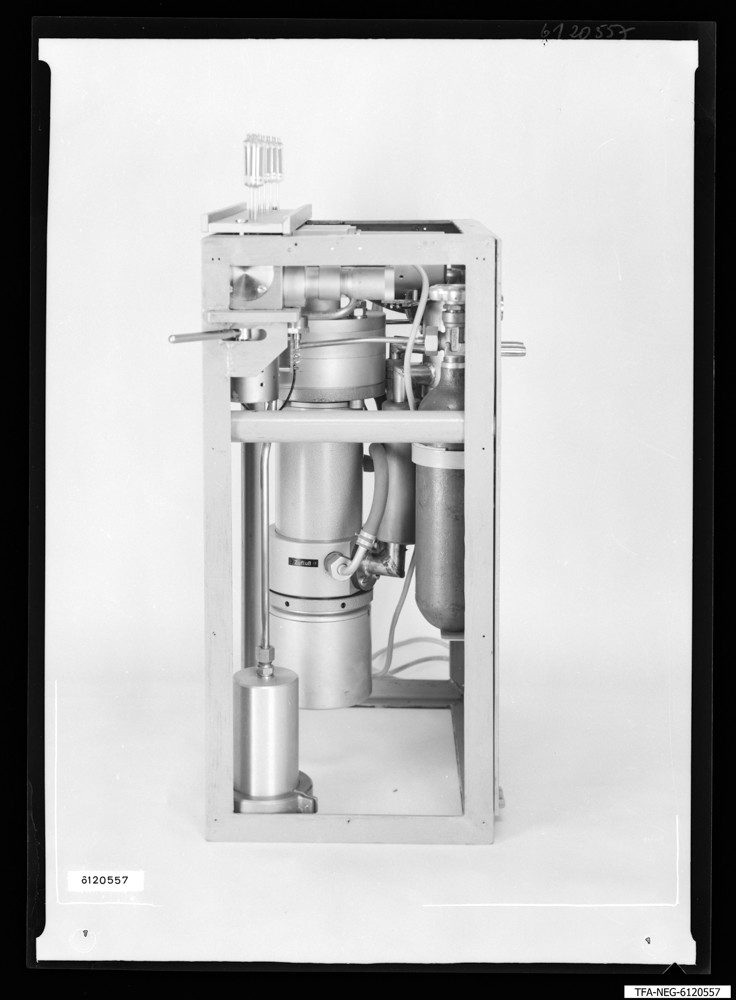 Findbucheintrag: Automatische Pumpanlagen, Einschub Bild 6; Foto, Oktober 1961 (www.industriesalon.de CC BY-SA)