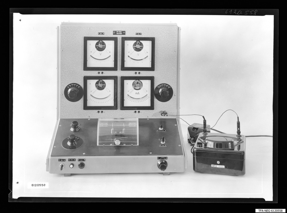 Findbucheintrag: Geräte Diode Bild 1; Foto, Oktober 1961 (www.industriesalon.de CC BY-SA)