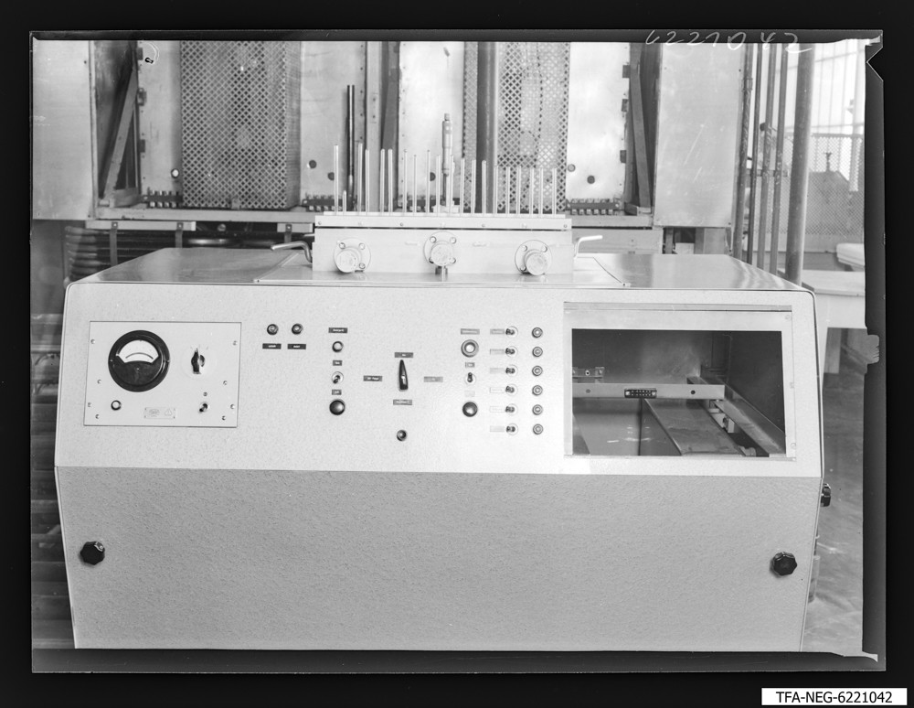 Findbucheintrag: Pumpstand, Bild 4; Foto, April 1962 (www.industriesalon.de CC BY-SA)