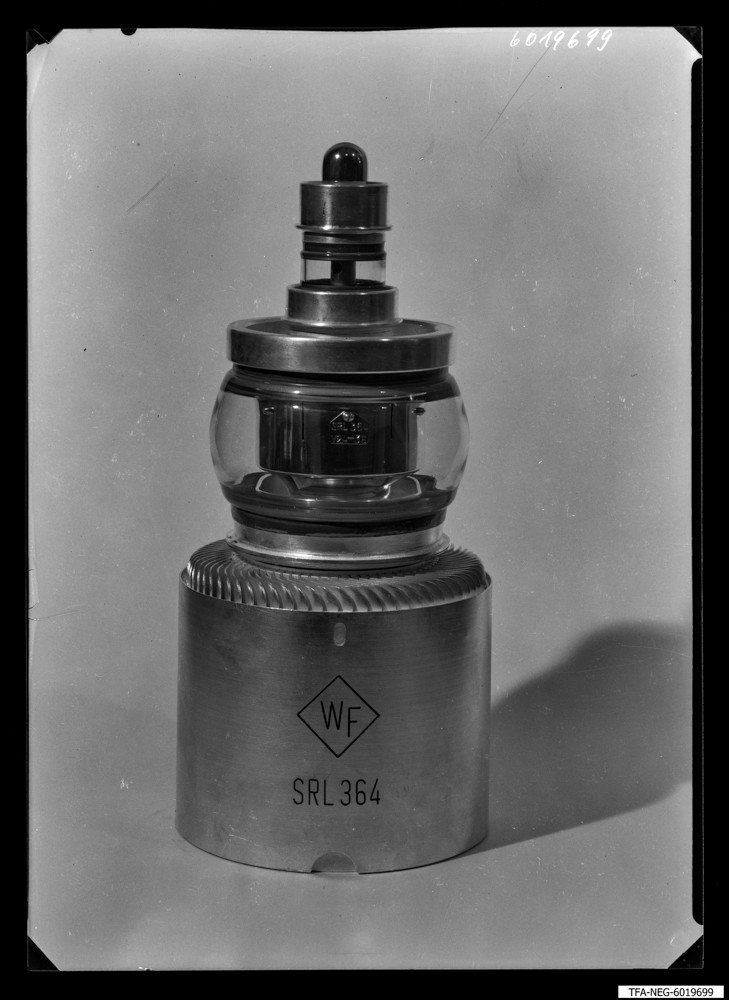 Findbucheintrag: Senderöhre SRS 364 " WF"; Foto, 10. Dezember 1960 (www.industriesalon.de CC BY-SA)