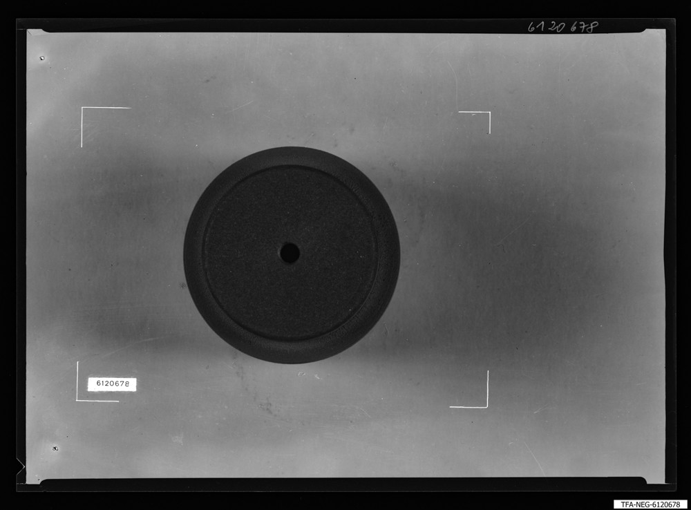 Findbucheintrag: SRS 456 Anodenkörper von oben, Bild 1; Foto, November 1961 (www.industriesalon.de CC BY-SA)