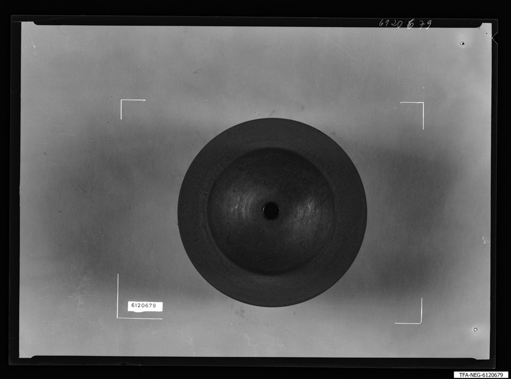 Findbucheintrag: SRS 456 Anodenkörper von oben, Bild 2; Foto, November 1961 (www.industriesalon.de CC BY-SA)