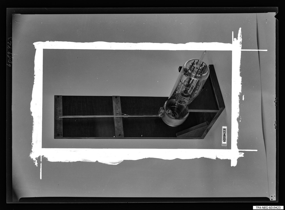 Findbucheintrag: Unbezeichnete Apperatur, Teilansicht 1, Retusche; Foto, Juli 1960 (www.industriesalon.de CC BY-SA)