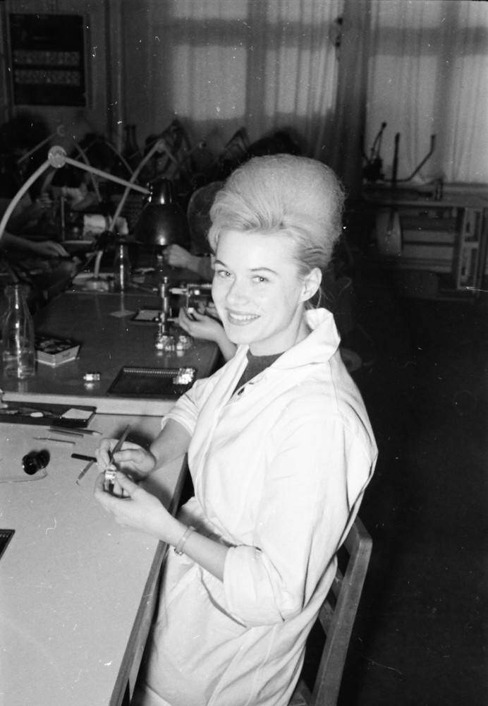 Fotoserie 'Frauen, die ausgezeichnet wurden', Bild 6; Foto 1963 (www.industriesalon.de CC BY-NC-SA)