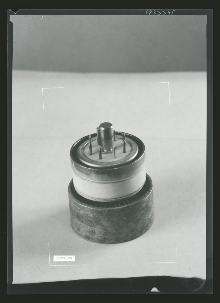geschweißte Röhren, Bild 3; Foto 1964 (www.industriesalon.de CC BY-SA)