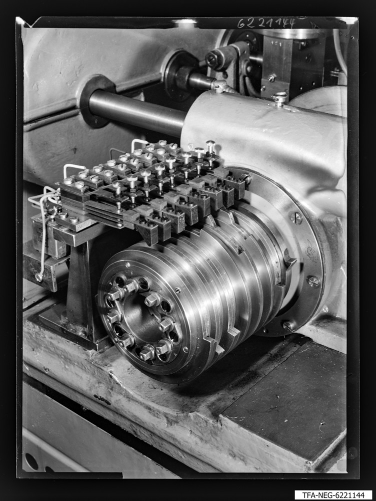 Gitterwickelmaschine, Bild 5; Foto 1962 (www.industriesalon.de CC BY-SA)