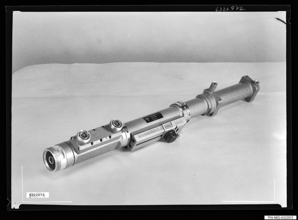 Hochleistungsbauteile 5KW/50 [Ohm]; Foto 1963 (www.industriesalon.de CC BY-SA)