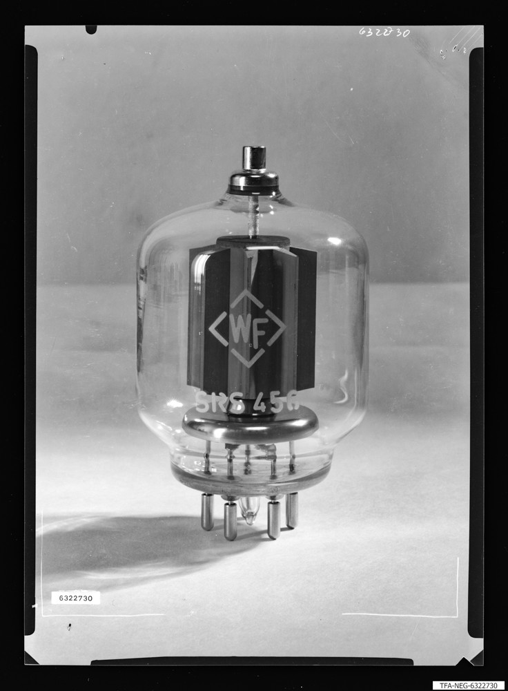 Röhre "WF" SRS 456; Foto 1963 (www.industriesalon.de CC BY-SA)