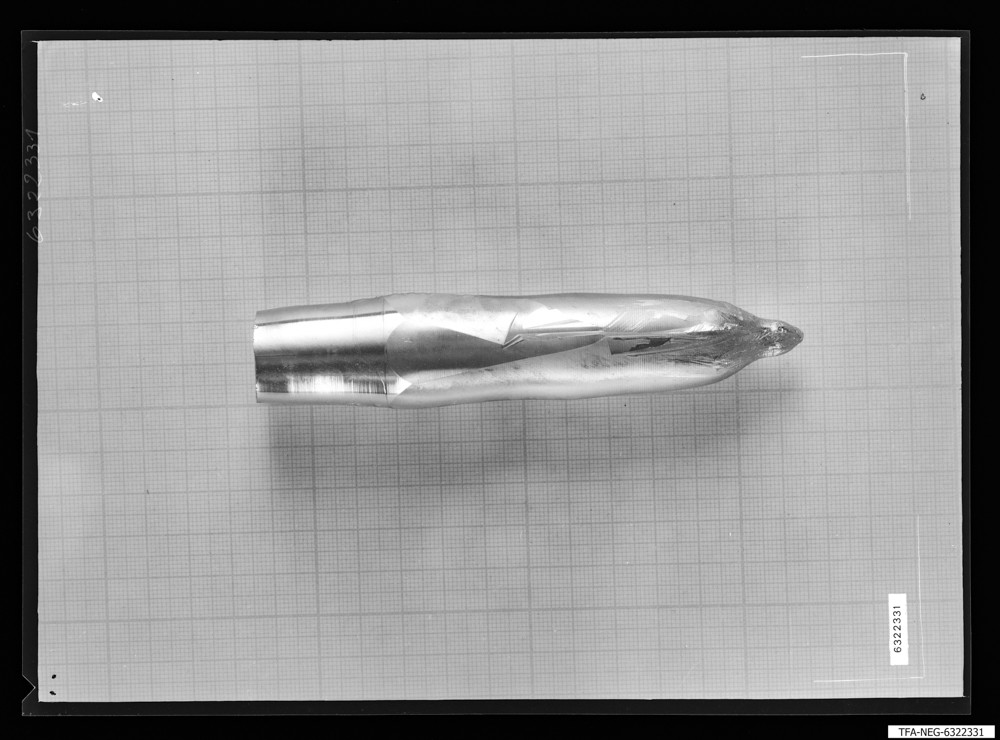 Slizium Kristall; Foto 1963 (www.industriesalon.de CC BY-SA)