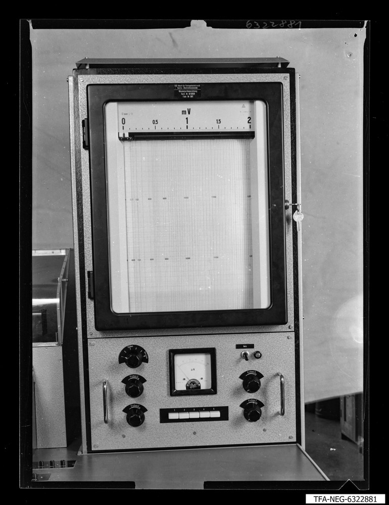 Wendelprüfeinrichtung , Auswerteteil; Foto 1963 (www.industriesalon.de CC BY-SA)