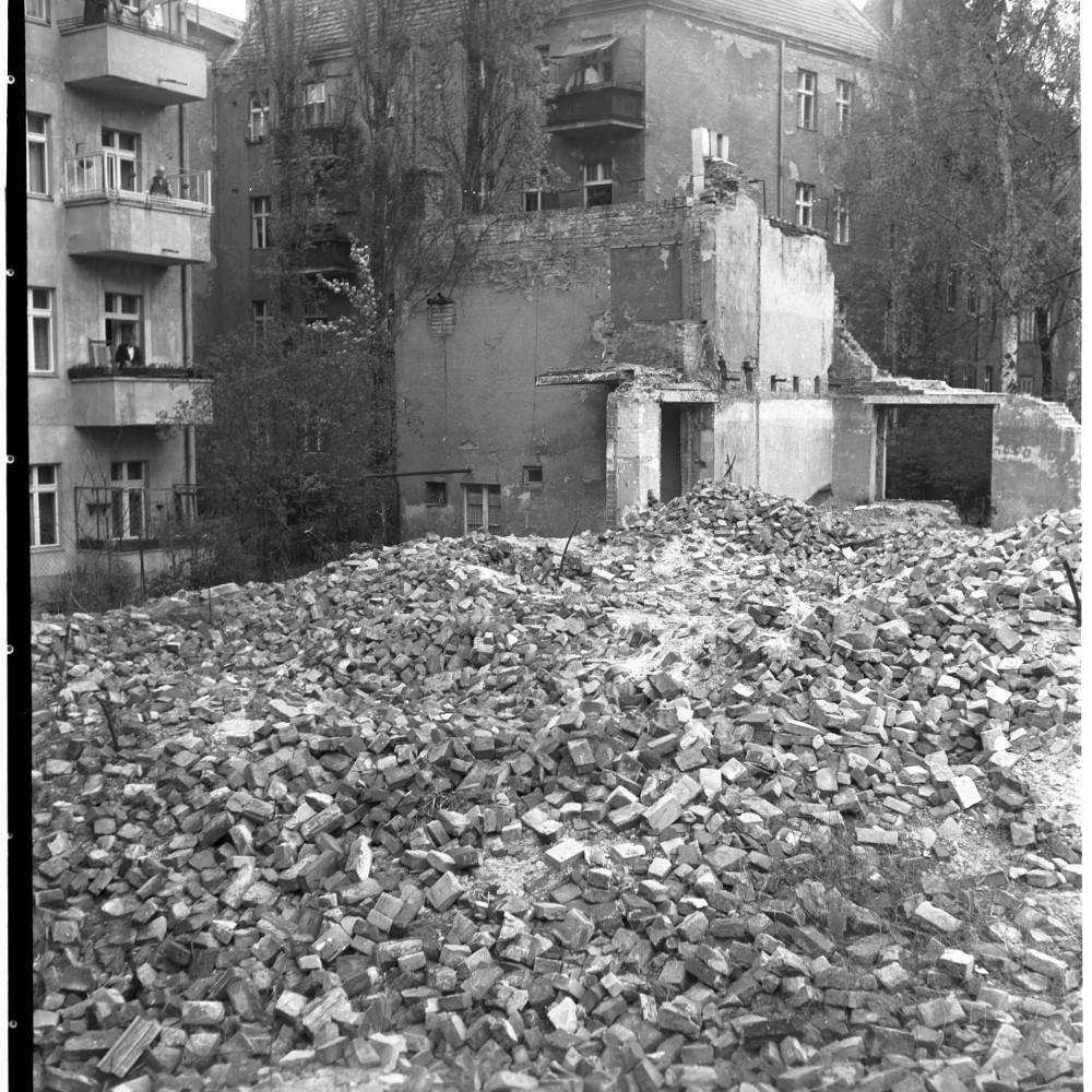 Negativ: Gelände, Lefèvrestraße 14, 1953 (Museen Tempelhof-Schöneberg/Herwarth Staudt CC BY-NC-SA)
