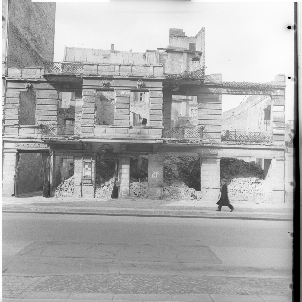 Negativ: Ruine, Augsburger Straße 15, 1951 (Museen Tempelhof-Schöneberg/Herwarth Staudt CC BY-NC-SA)