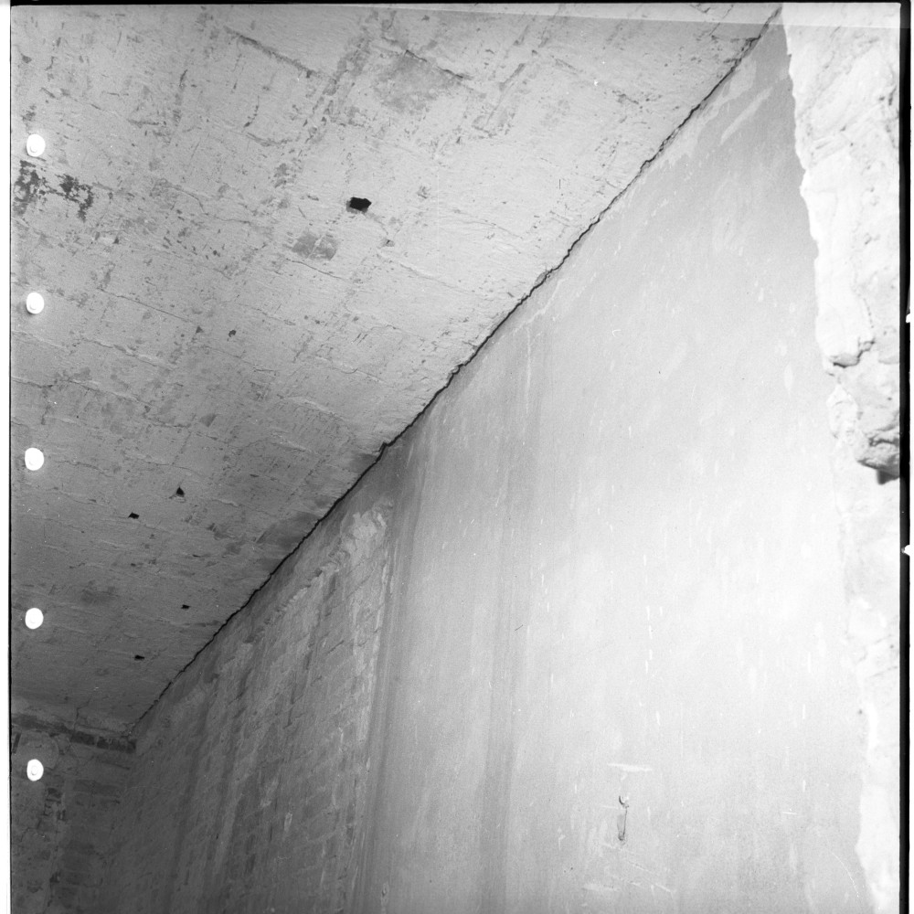 Negativ: Ruine, Badensche Straße 50/51, 1951 (Museen Tempelhof-Schöneberg/Herwarth Staudt CC BY-NC-SA)