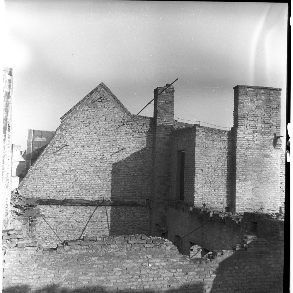 Negativ: Ruine, Bornstraße 5, 1951 (Museen Tempelhof-Schöneberg/Herwarth Staudt CC BY-NC-SA)