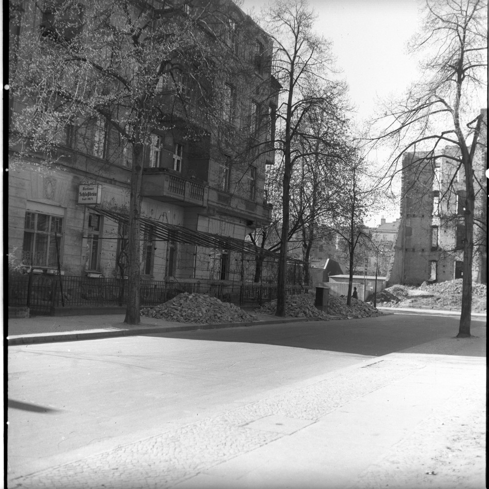 Negativ: Ruine, Bornstraße 5, 1952 (Museen Tempelhof-Schöneberg/Herwarth Staudt CC BY-NC-SA)