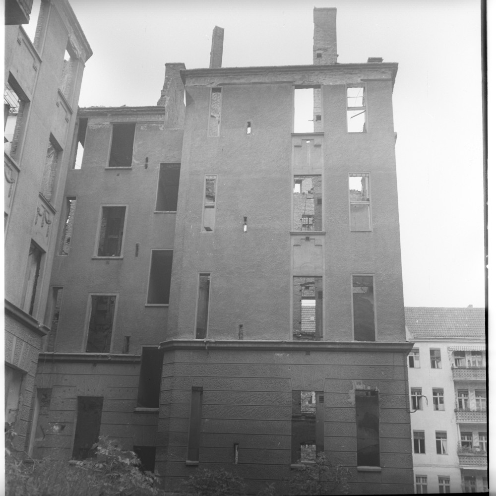 Negativ: Ruine, Cranachstraße 37, 1951 (Museen Tempelhof-Schöneberg/Herwarth Staudt CC BY-NC-SA)