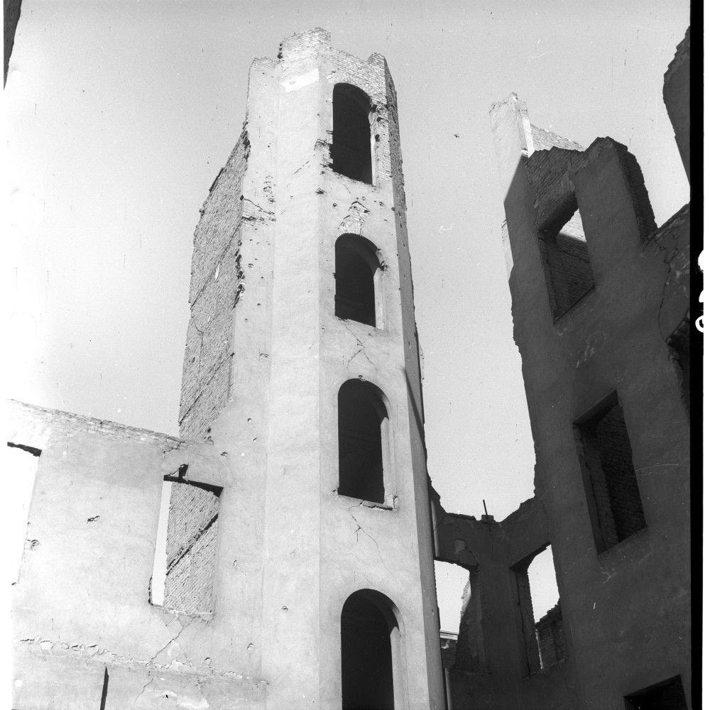 Negativ: Ruine, Dennewitzstraße 28, 1952 (Museen Tempelhof-Schöneberg/Herwarth Staudt CC BY-NC-SA)