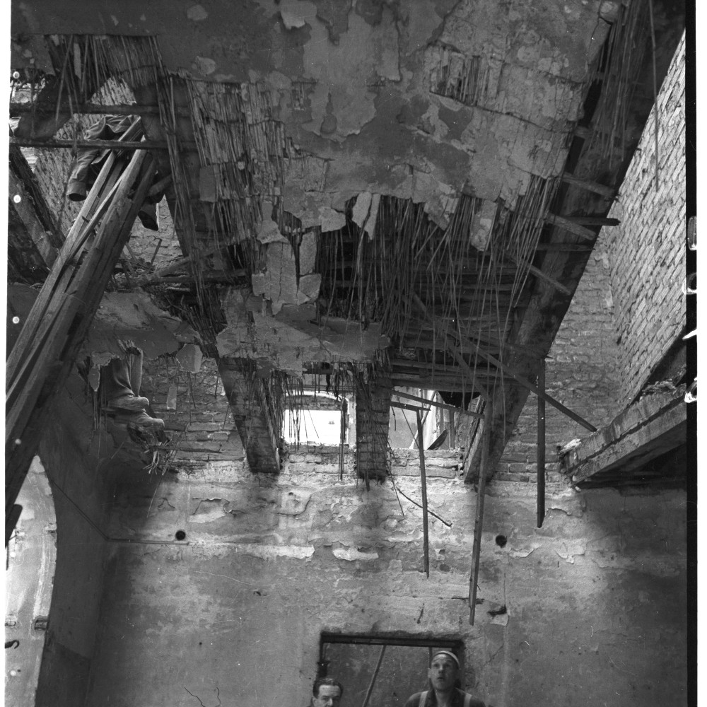 Negativ: Ruine, Dominicusstraße 3, 1951 (Museen Tempelhof-Schöneberg/Herwarth Staudt CC BY-NC-SA)