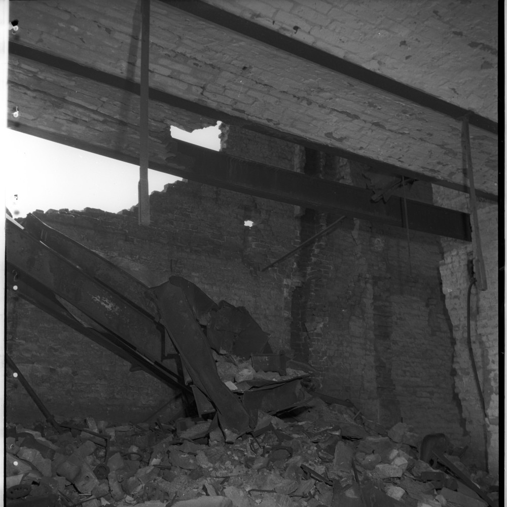 Negativ: Ruine, Dominicusstraße 5, 1951 (Museen Tempelhof-Schöneberg/Herwarth Staudt CC BY-NC-SA)