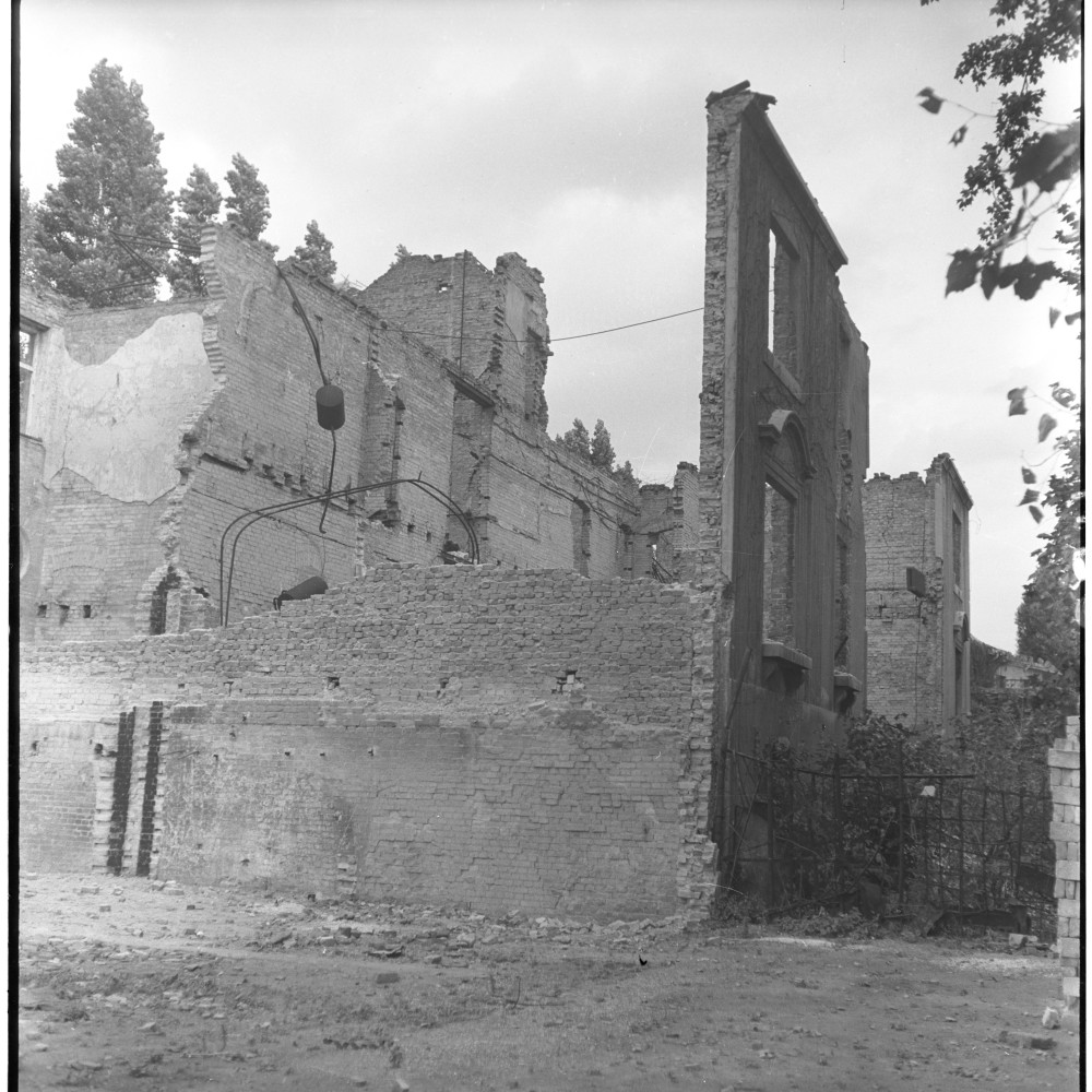 Negativ: Ruine, Freiherr-vom-Stein-Straße 20, 1950 (Museen Tempelhof-Schöneberg/Herwarth Staudt CC BY-NC-SA)
