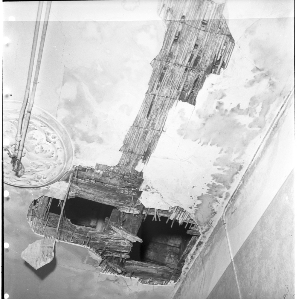 Negativ: Ruine, Gotenstraße 81, 1951 (Museen Tempelhof-Schöneberg/Herwarth Staudt CC BY-NC-SA)