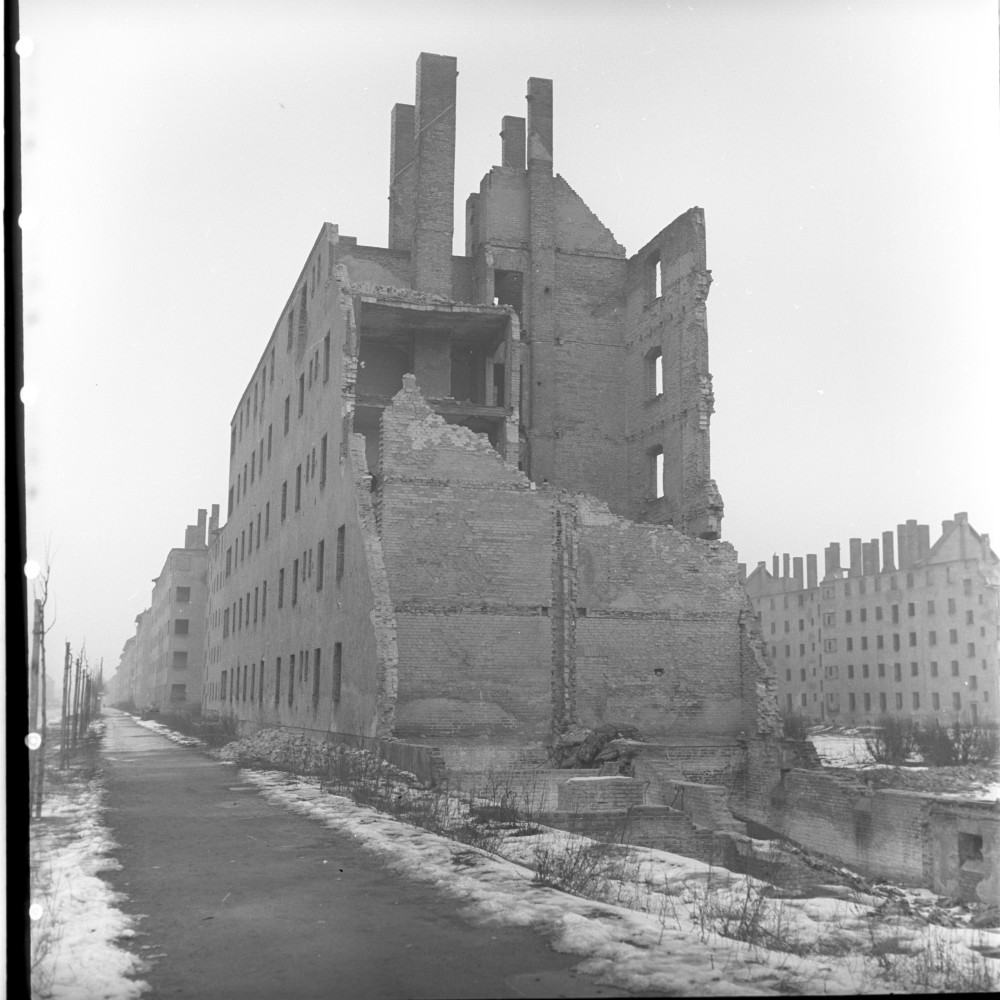 Negativ: Ruine, Grazer Damm 209, 1952 (Museen Tempelhof-Schöneberg/Herwarth Staudt CC BY-NC-SA)