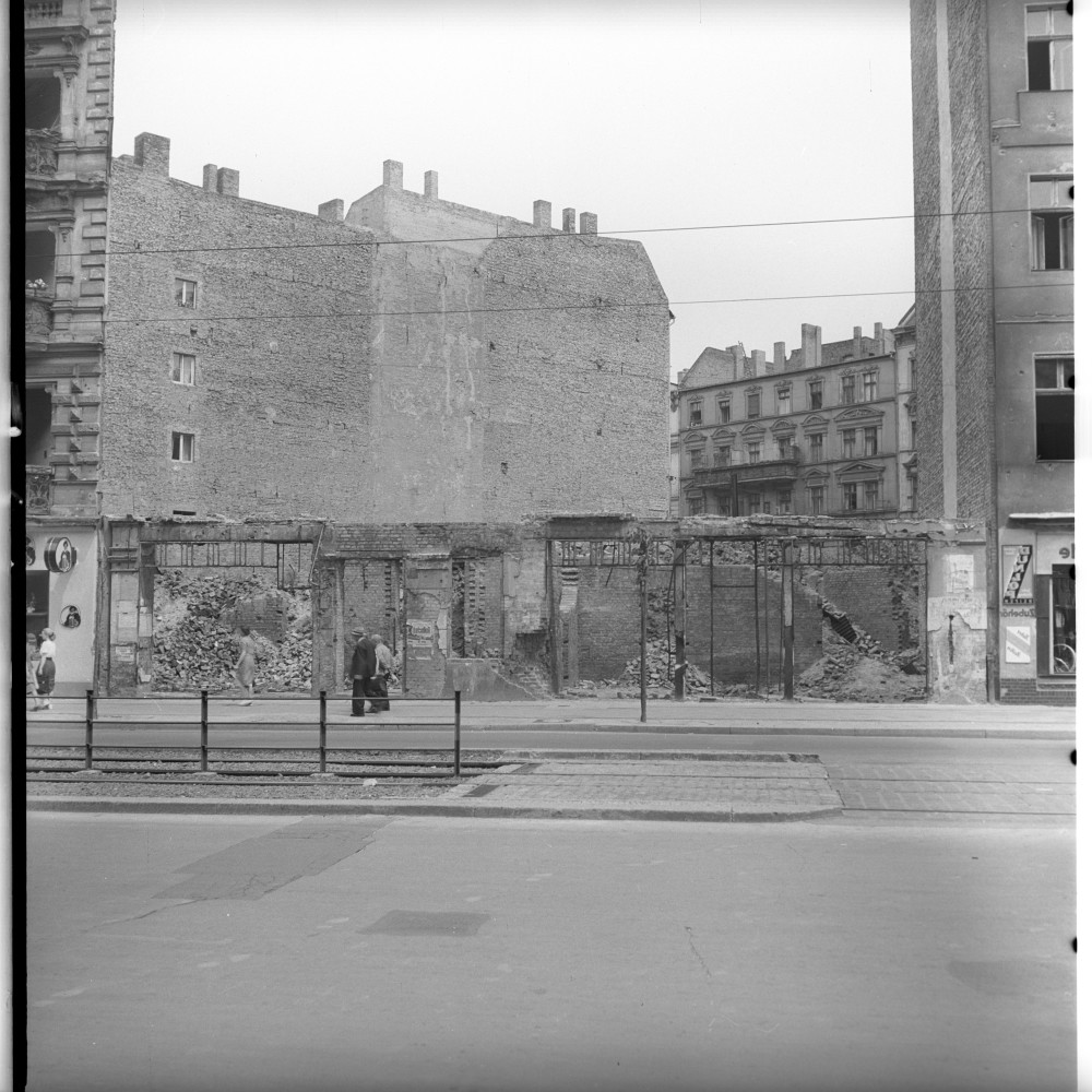 Negativ: Ruine, Hauptstraße 55, 1951 (Museen Tempelhof-Schöneberg/Herwarth Staudt CC BY-NC-SA)