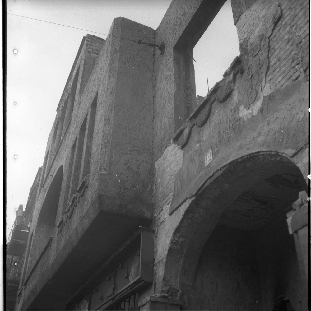 Negativ: Ruine, Hauptstraße 75, 1951 (Museen Tempelhof-Schöneberg/Herwarth Staudt CC BY-NC-SA)