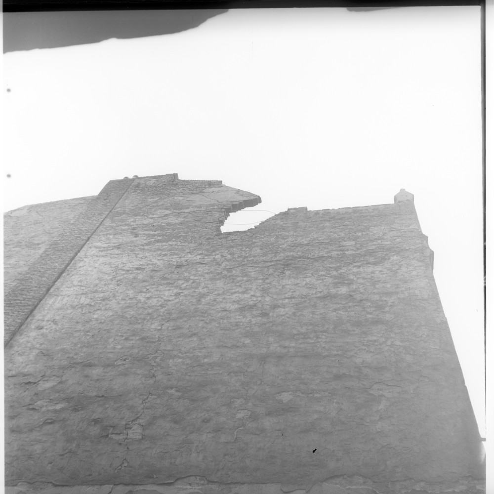 Negativ: Ruine, Hohenstaufenstraße 3, 1951 (Museen Tempelhof-Schöneberg/Herwarth Staudt CC BY-NC-SA)